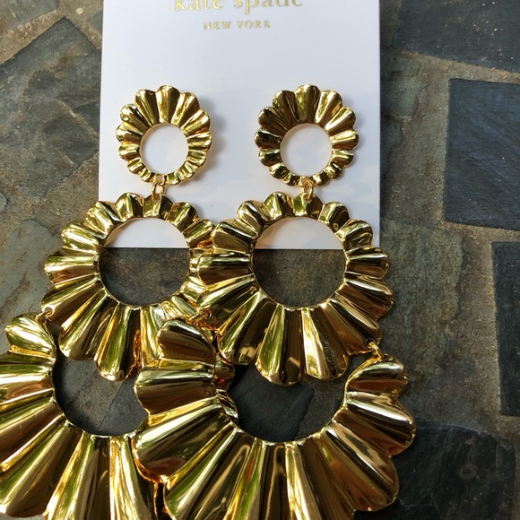 Kate Spade ♠️ Triple Drop earrings, gold. NWOT. - Picture 4 of 5